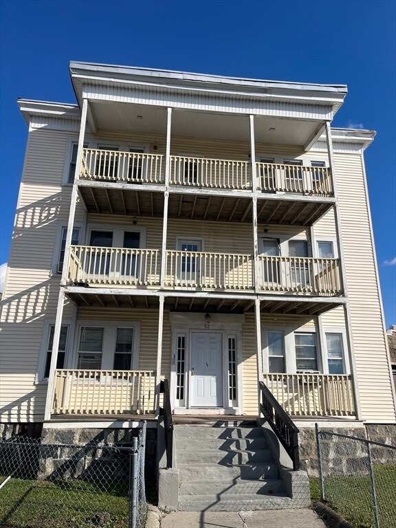 Building Photo - 52 Mascot St