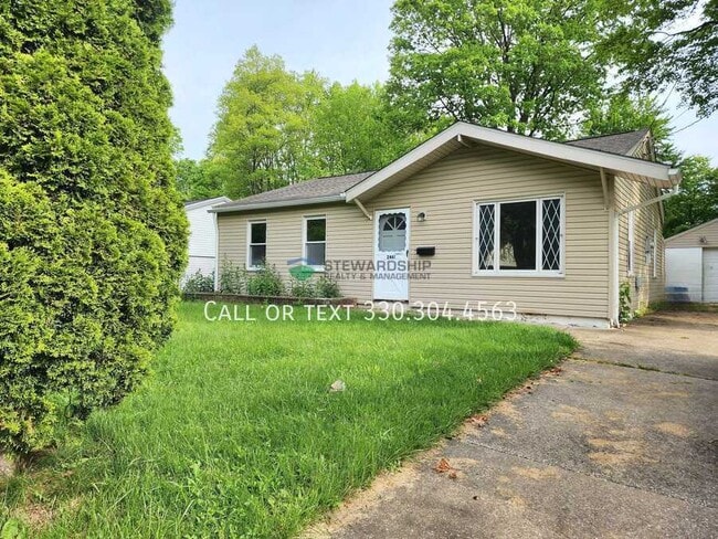 Building Photo - 2461 Briner Ave