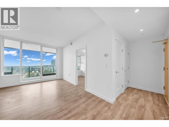 Photo du bâtiment - 6699 Dunblane Ave