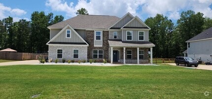 Building Photo - 486 Abberly Ln
