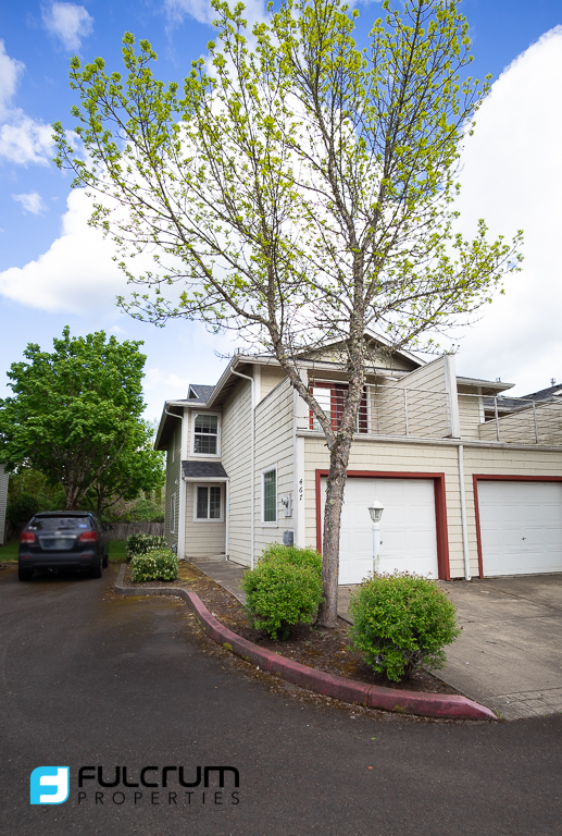 Primary Photo - 467 NE Conifer Blvd
