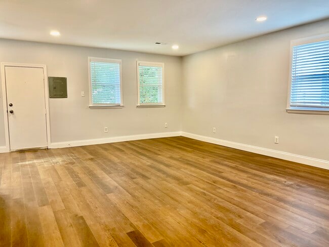 Unit 2 living/dining - 3706 Dolfield Ave