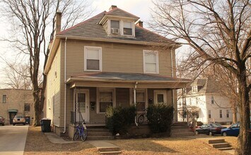 Building Photo - 69 E Lane Ave