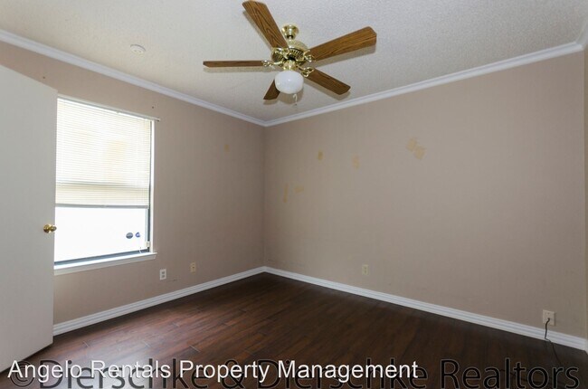 Foto del edificio - 3 br, 2 bath House - 1121 Todd Ln