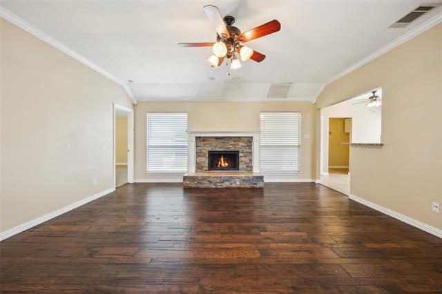 Building Photo - 10920 Castle Dr