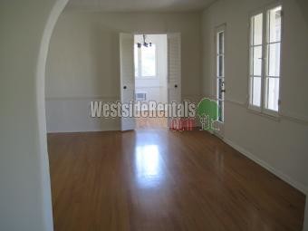 Foto principal - 465 N Orange Dr