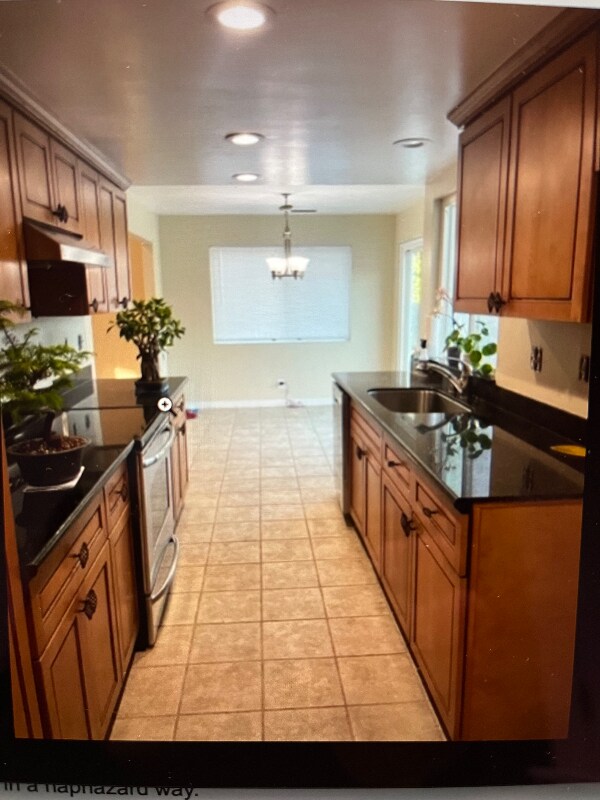 Foto del edificio - 1203 Putnam St