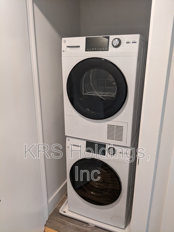 Foto del edificio - 306 N Road St