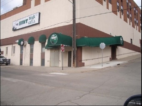Primary Photo - 207 N 1st St