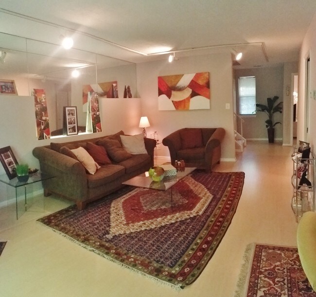 Building Photo - 10452 Parthenon Ct