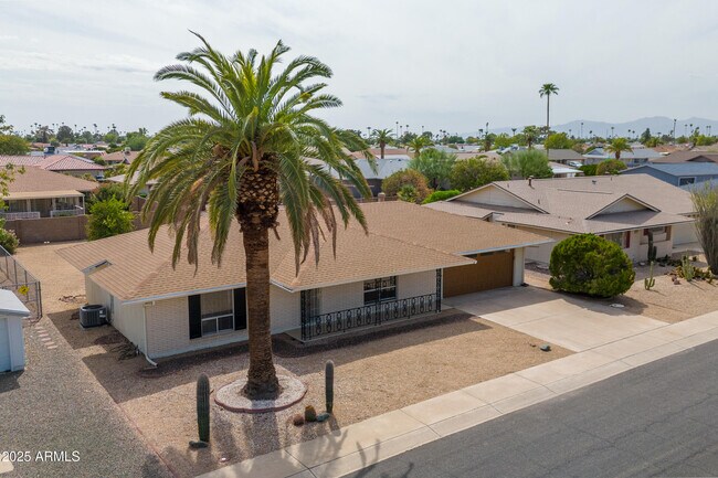 Foto del edificio - 10301 W Charter Oak Dr