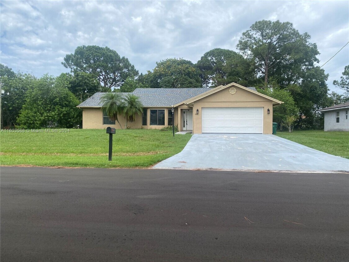 1601 SE Nancy Ln, Port Saint Lucie, FL 34983 House Rental in Port