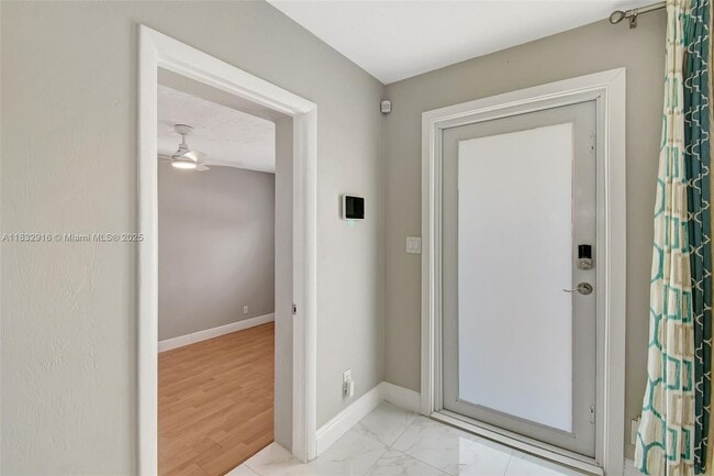 Building Photo - 320 NW 51st Ct