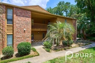 Building Photo - 207 Weddell St