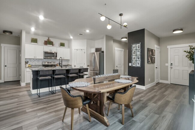 Foto del edificio - 13419 Harrow Park Ln