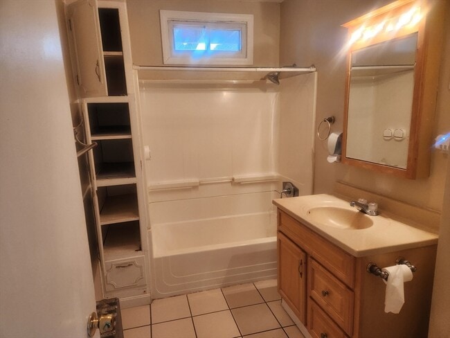 Building Photo - 30 Mt Pleasant Ave