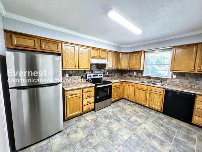 Building Photo - 412 5th Way