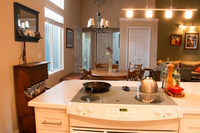 Fotografía del edificio - 3306 Northeast Holman Street