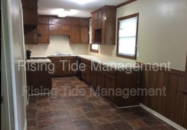 Foto del edificio - 120 16th Terrace NE