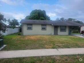 Building Photo - 160 NE 19th Ave