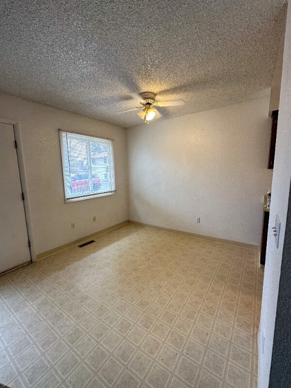 Foto principal - 2021 9th Ave N