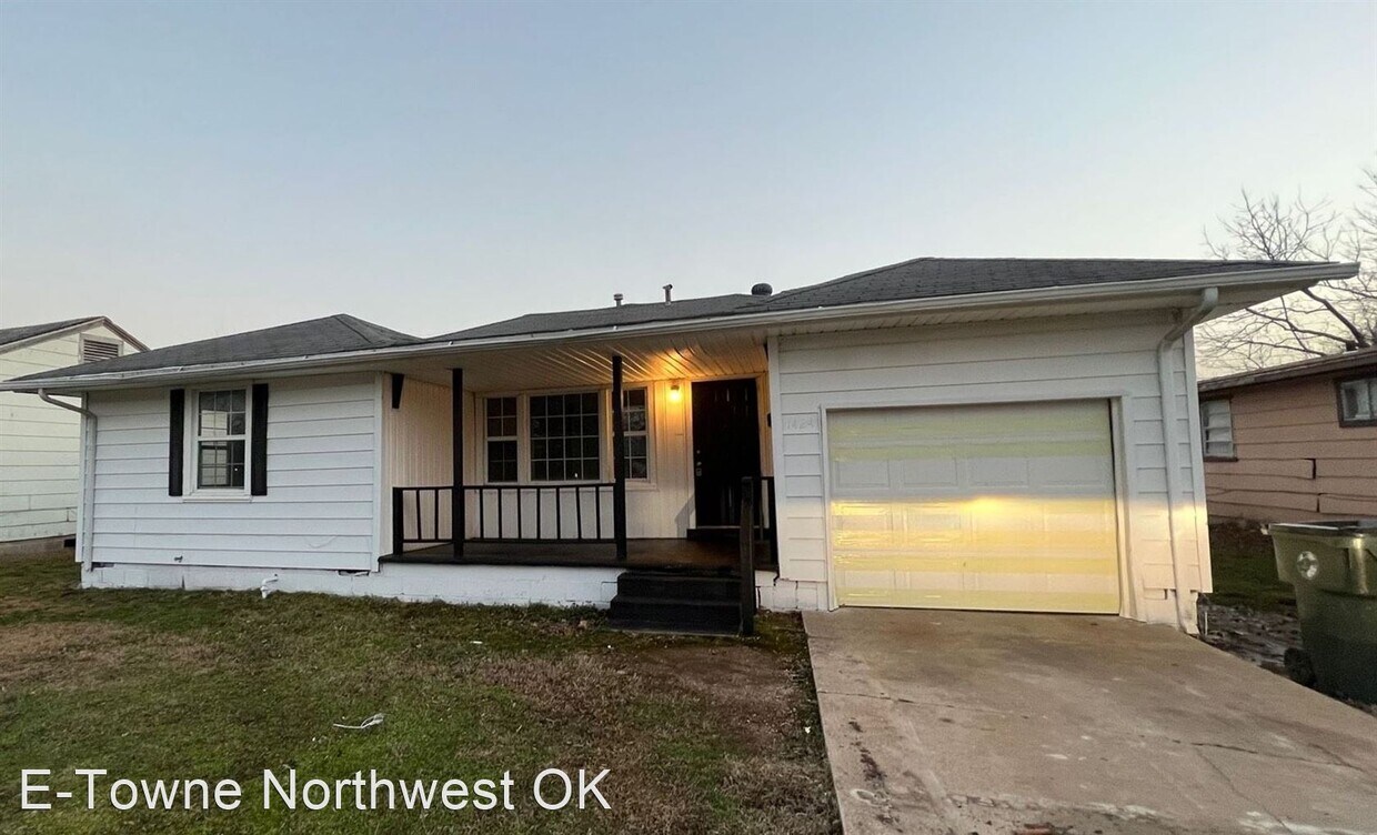 4 br, 2 bath House 1424 E Randolph St House Rental in Okmulgee, OK