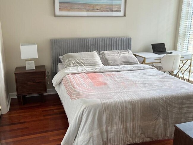 Foto del edificio - 1 Bedroom Condo in  Midtown Atlanta