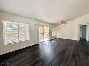 Building Photo - 10101 Hemet Dr