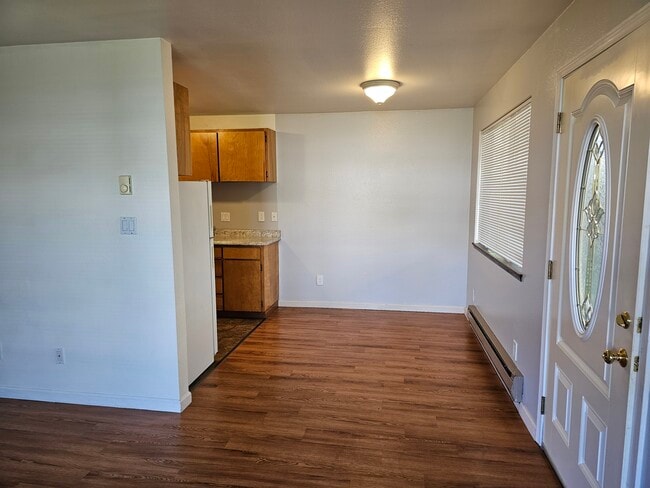 Dining Area - 3419 22nd Ave W