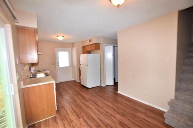 Building Photo - 9023 Sawtooth Ln
