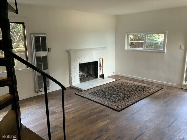 Building Photo - 1 br, 1 bath House - 3713 Cazador St