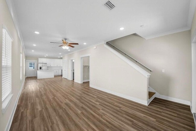 Foto del edificio - 359 N Sand Palm Rd