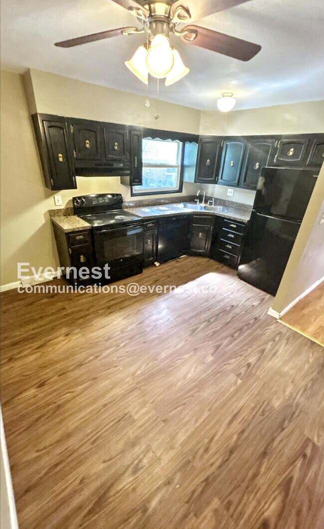 Foto del edificio - 1124 Rhea Ave