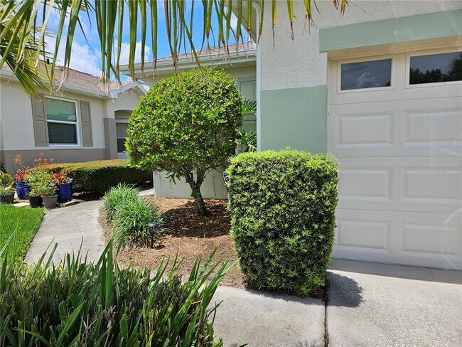 Foto del edificio - 739 Tremont Greens Ln