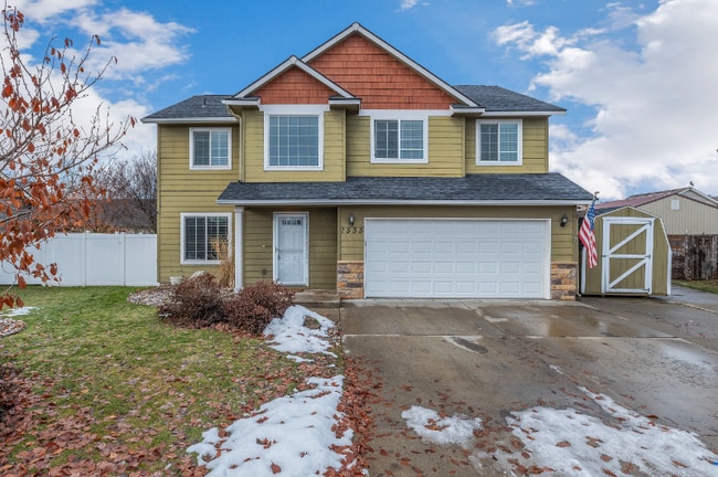 Building Photo - 1535 N Jupiter Ct