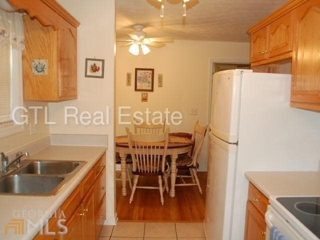 Building Photo - 5BR/4.5BA ranch including guest house