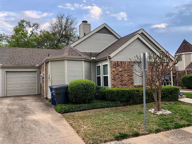 Foto del edificio - 18023 Whispering Gables Ln