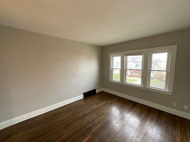 Foto del edificio - 19824 Pasnow Ave