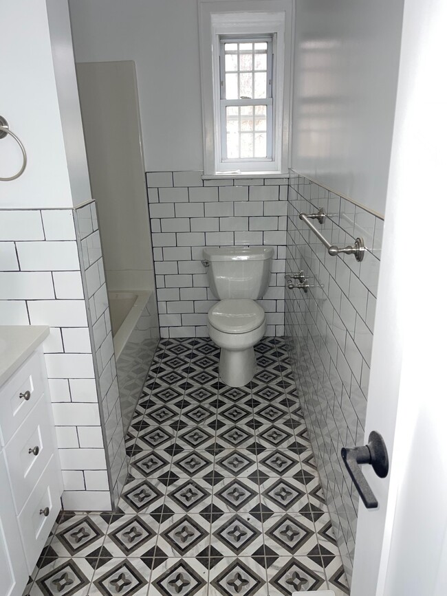 Newly done bathroom - 111 Cedar Rd