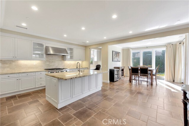 Foto del edificio - 56 Statuary