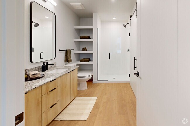 2BR, 2BA - 1,035SF - Bathroom 1 - Martin