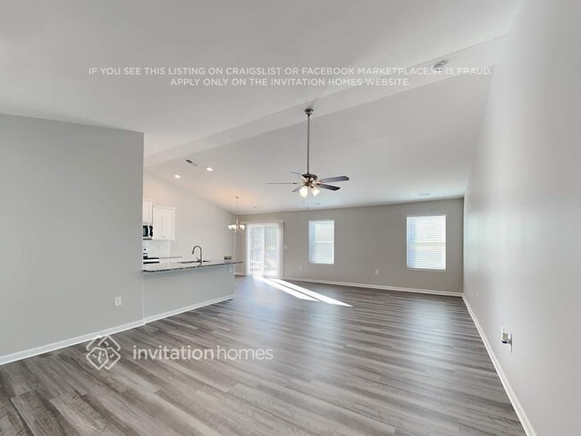 Building Photo - 170 Wellshire Dr