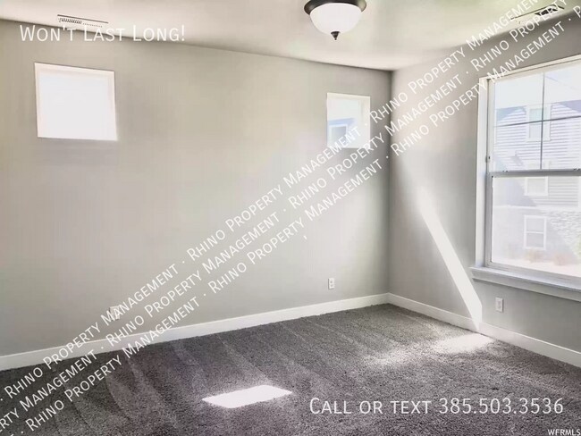 Building Photo - REDUCED PRICE!! 3 Bedroom/2 Bathroom Condo...