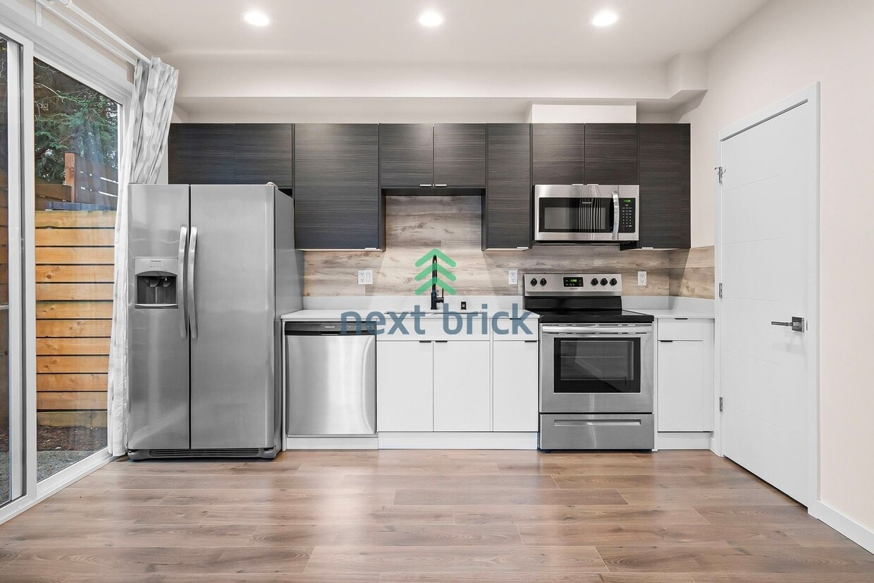 Primary Photo - 2 Bed 2 Bath Single-family House Available for Rent!