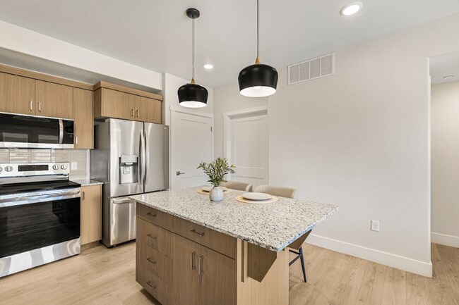 Foto del edificio - Lincoln Crossing Apartments Unit 1305