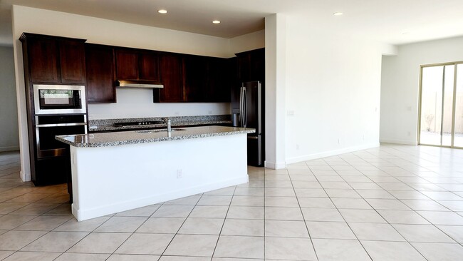 Foto del edificio - NEW 3 Bedroom home in ZANJERO TRAILS!
