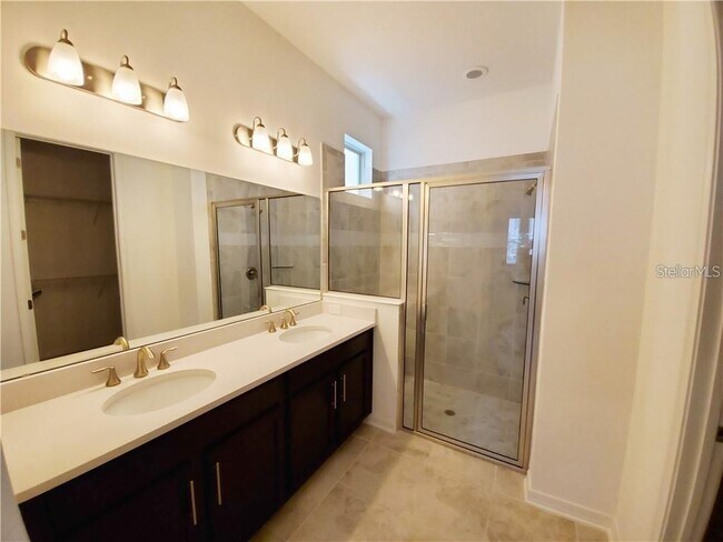 Foto del edificio - 16942 Tradewind Pt