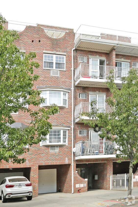 Primary Photo - 37-44 108th St