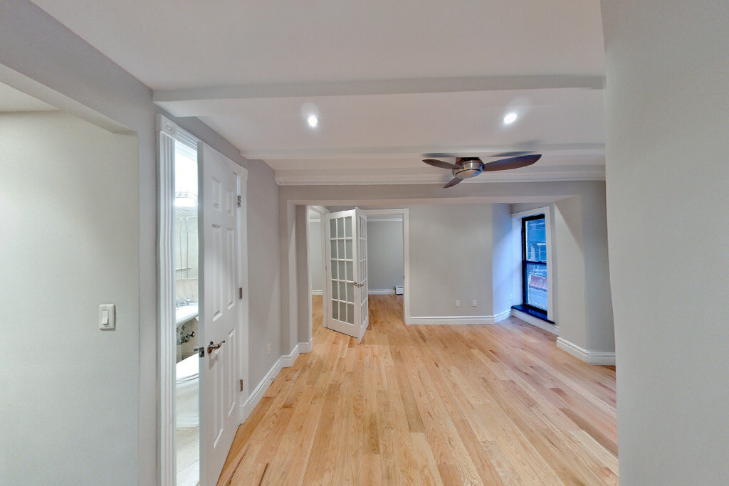 Primary Photo - 941 Second Avenue