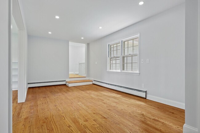 Building Photo - 18 Meyer Pl